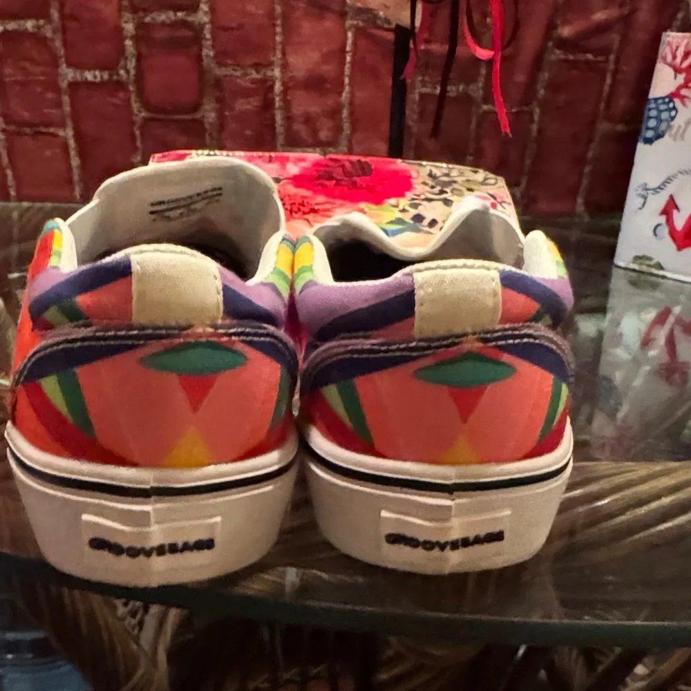 Colorful Slip-On Women's Sneakers - Picture 3 of 6